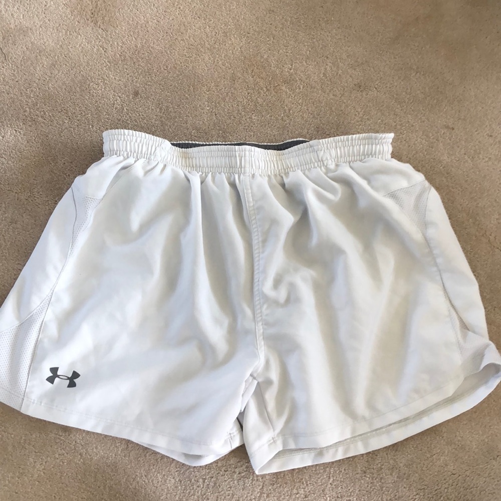 Underarmour white athletic shorts
